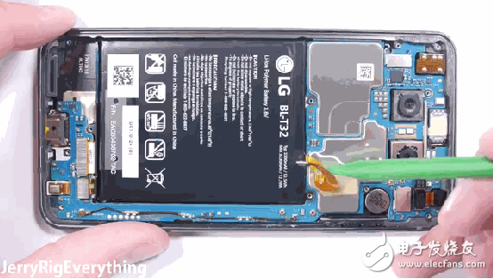 LG G6拆解：細(xì)節(jié)處理細(xì)心 銅管散熱是偉大設(shè)計！