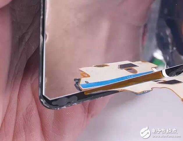 LGG6評(píng)測(cè)：拆解新鮮出爐，耐摔結(jié)構(gòu)有4大特點(diǎn)
