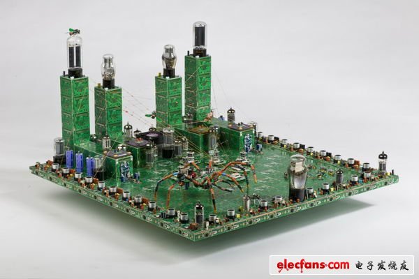 分享一組廢舊電路板的藝術(shù)品，希望能給大家?guī)盱`感。