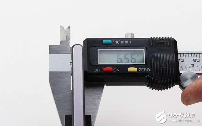 華為P7拆解：超薄機(jī)身，4G之下續(xù)航略顯不足