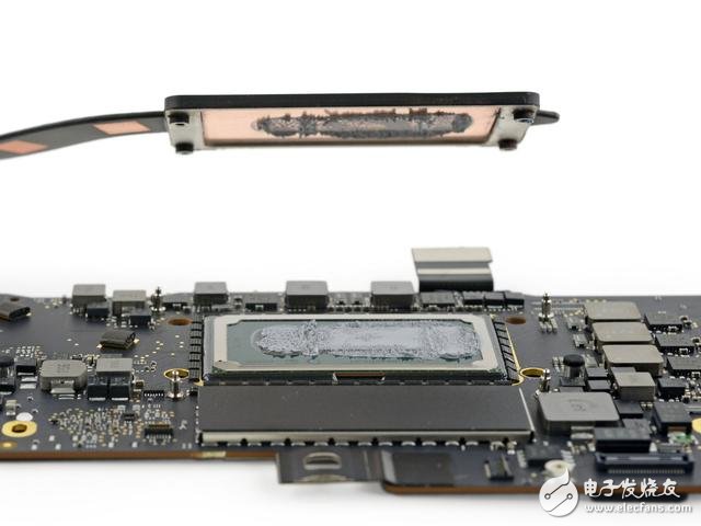 蘋果新Macbook Pro13寸拆解:集成度創(chuàng)新高度 搭配史上最好音質(zhì)
