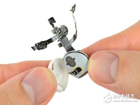 蘋果Airpods超詳細(xì)拆解 拆一次就報(bào)廢的無線耳機(jī)