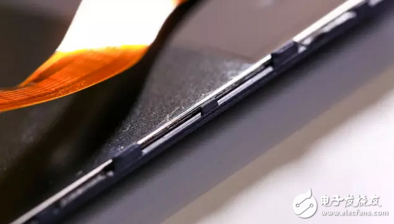 華為榮耀v9真機(jī)拆卸實(shí)拍？如此速度拆解能看得出端倪嗎？