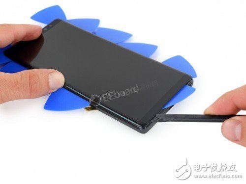 三星Galaxy Note8拆解詳情：你這是想不讓我換掉原裝電池呀！
