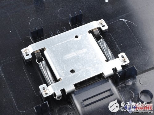 LED為什么這么薄 華碩愛(ài)尚228暴力拆解 