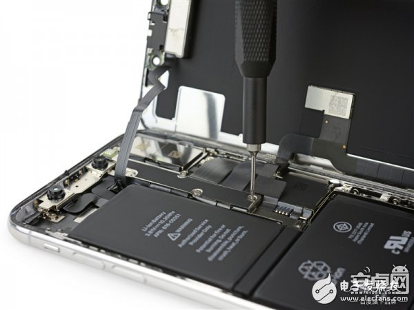 iPhone X最專(zhuān)業(yè)深度拆解！驚現(xiàn)神秘芯片