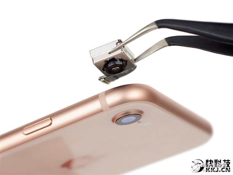 iPhone 8完全拆解：罕見2GB內存造就奇跡！