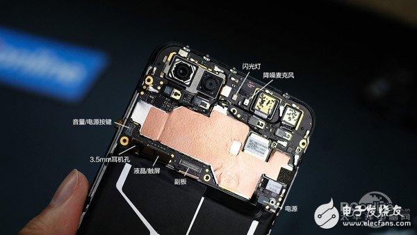 如何同時(shí)塞進(jìn)4個(gè)攝像頭+3450mAh電池？金立S10拆解